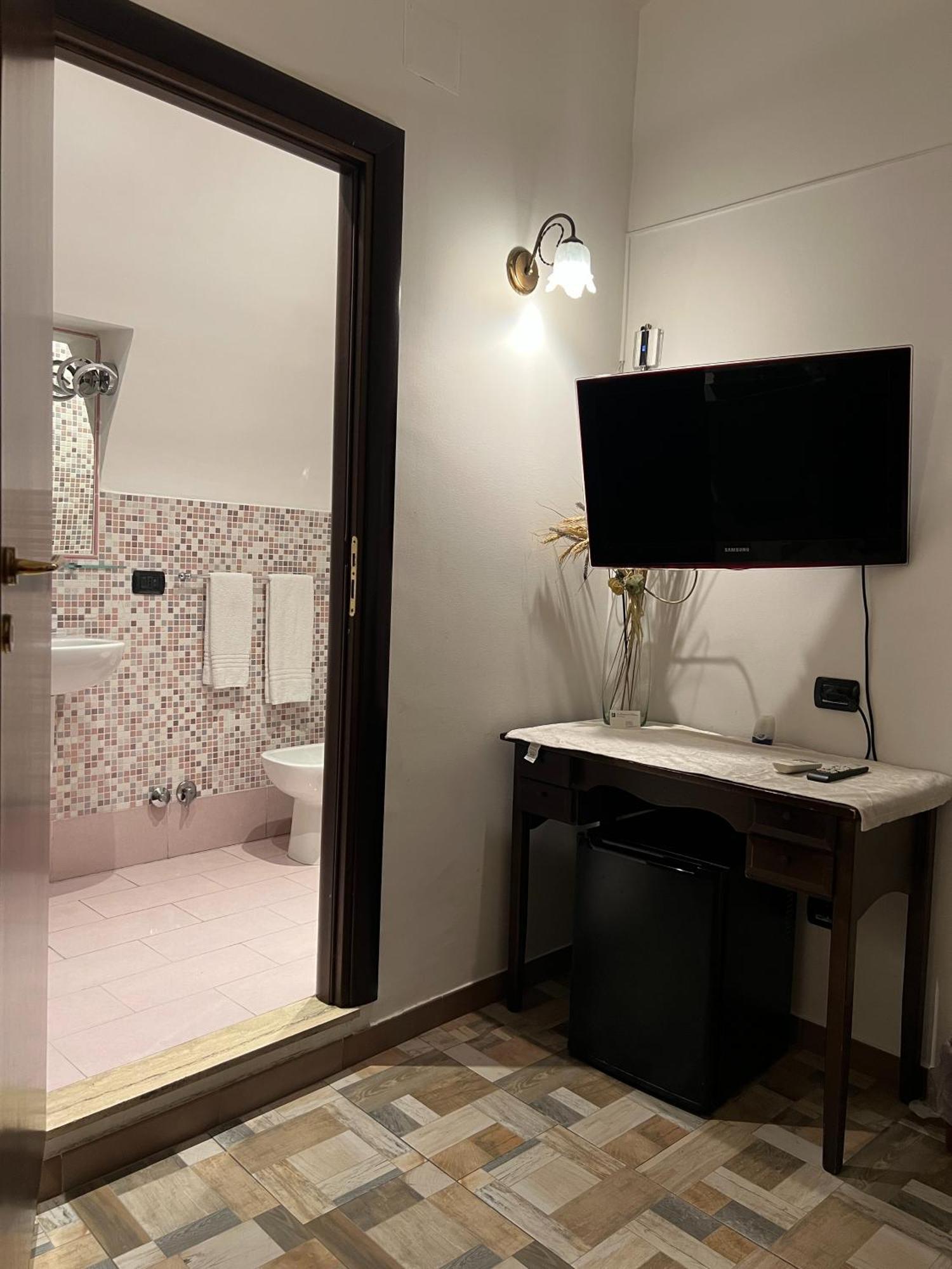 B&B La Dimora Di Nettuno 나폴리 외부 사진