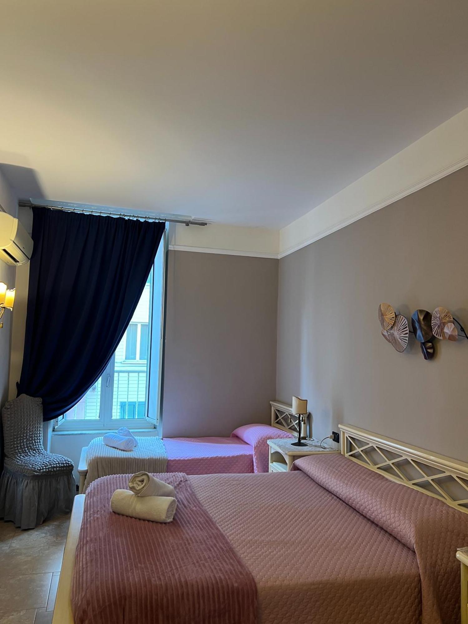 B&B La Dimora Di Nettuno 나폴리 외부 사진